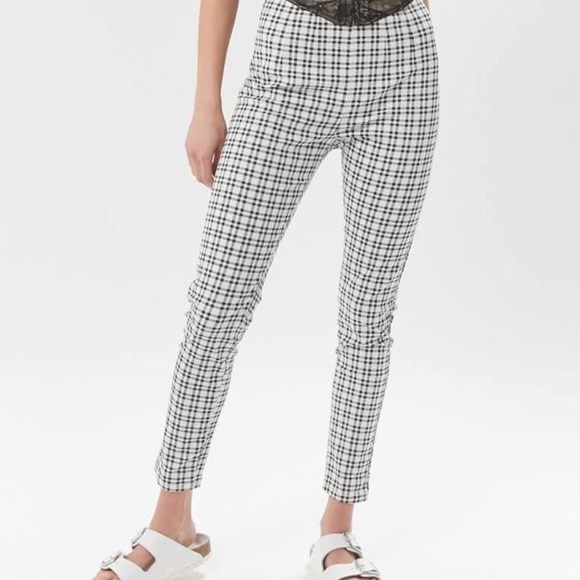 UO Dove Plaid Pinup Pant - Picture 2 of 13